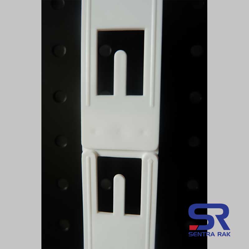 Clip Strip 12 Hole H650 - Image 6