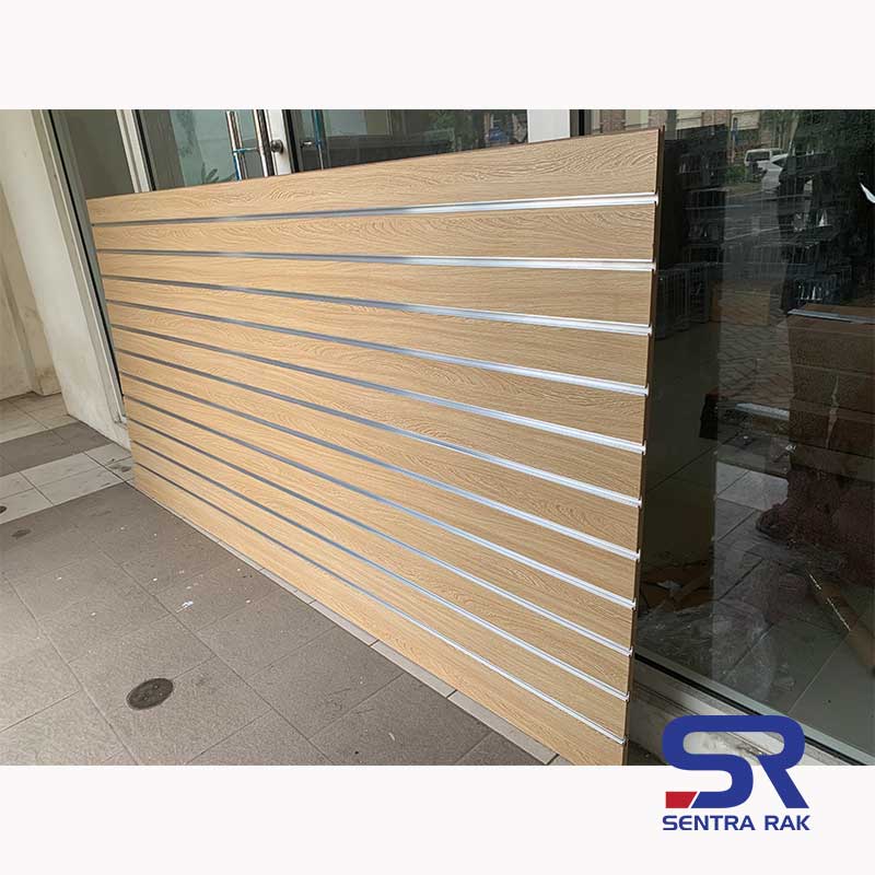 Wooden Slatwall panel L2440 H1220 - Motif Kayu (Wooden) - Image 5